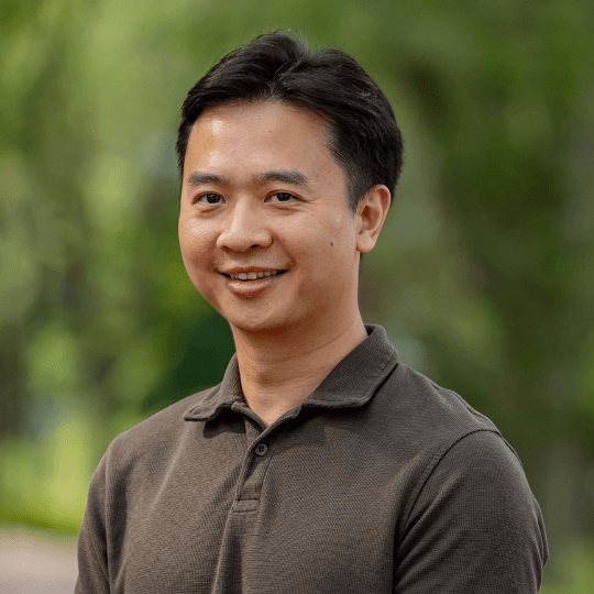 Louis Zhang